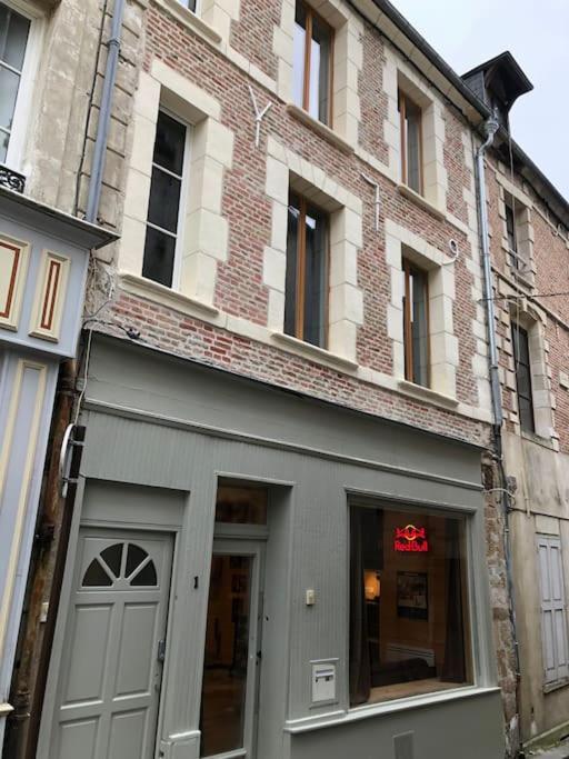 Suite De Charme Au Pied De La Cathedrale Laon Eksteriør bilde