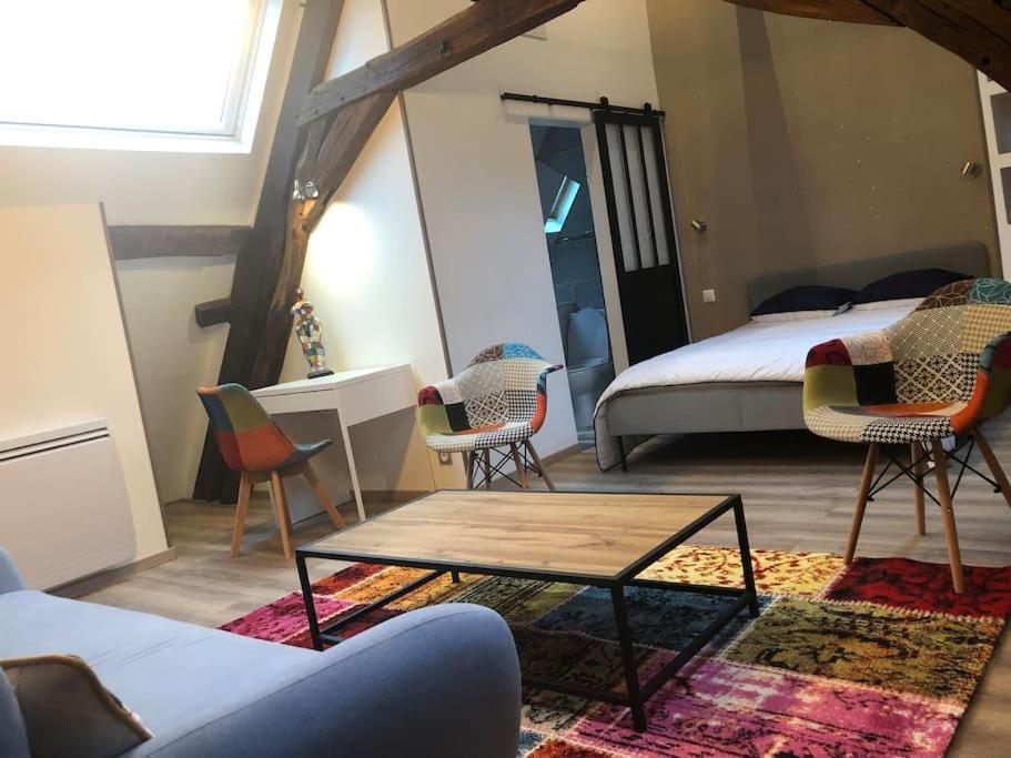 Suite De Charme Au Pied De La Cathedrale Laon Eksteriør bilde